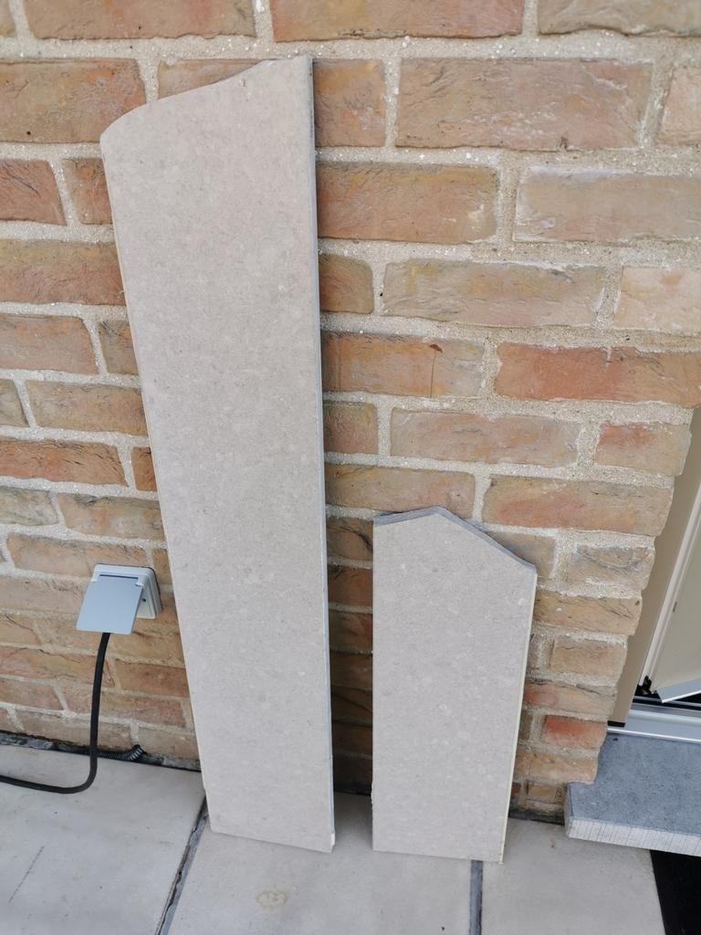 2 stukken arduin, Doe-het-zelf en Bouw, Metselstenen, Ophalen of Verzenden, Zo goed als nieuw