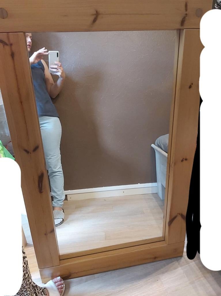 miroir pain masif, Enlèvement