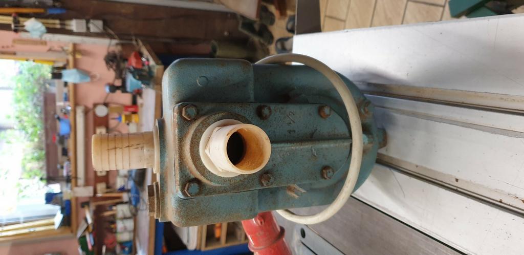 Pompe à eau électrique haut débit., Bricolage & Construction, Enlèvement, Comme neuf