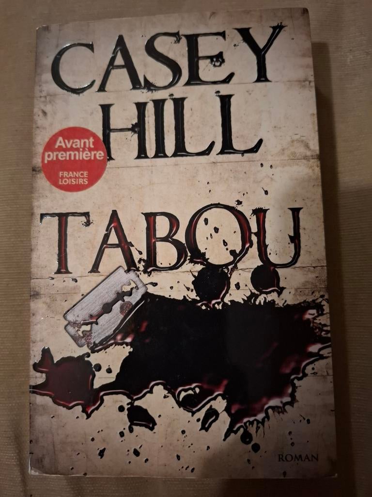 Casey Hill - Tabou, Ophalen