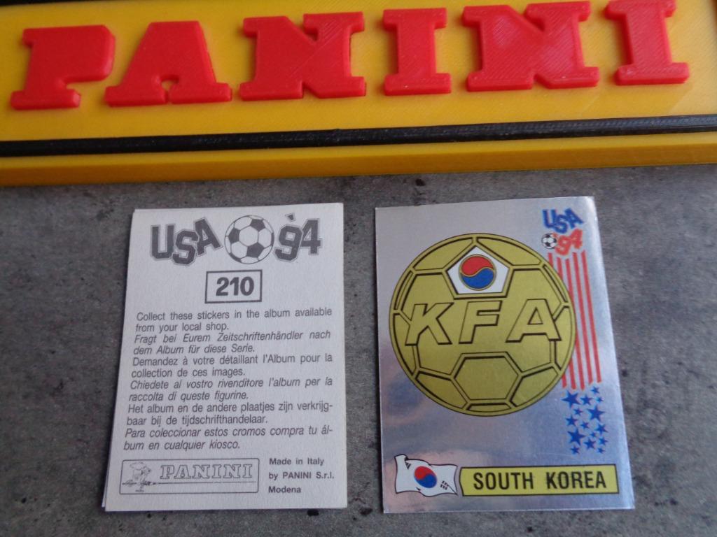 PANINI VOETBAL STICKER WORLD CUP 94 USA WK EMBLEEM ***** 1X, Ophalen of Verzenden, Sticker