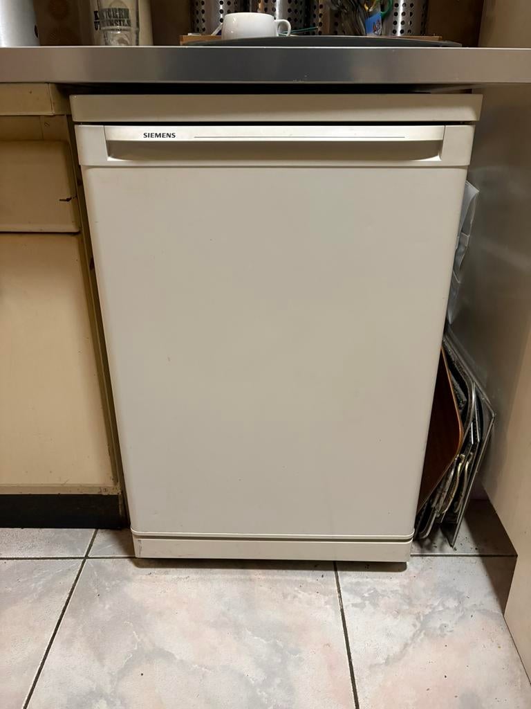 Siemens koelkast, Ophalen, Zonder vriesvak, Minder dan 85 cm, Zo goed als nieuw