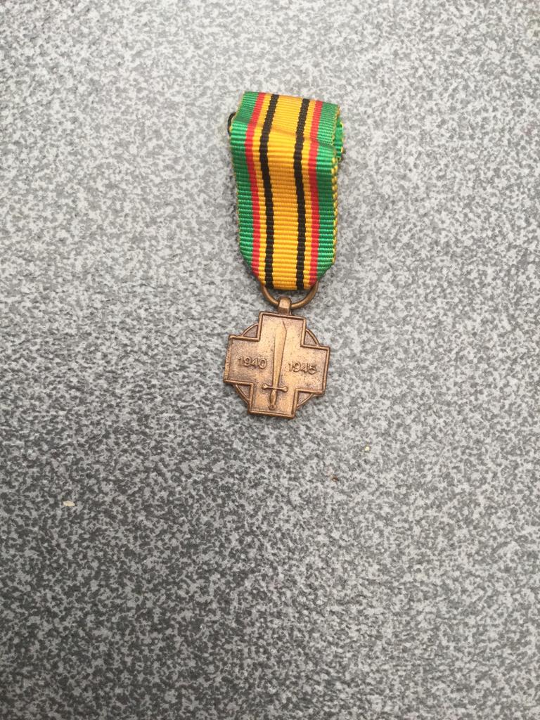 Ereteken militair strijder 1940-1945, Verzamelen, Militaria | Algemeen, Ophalen of Verzenden