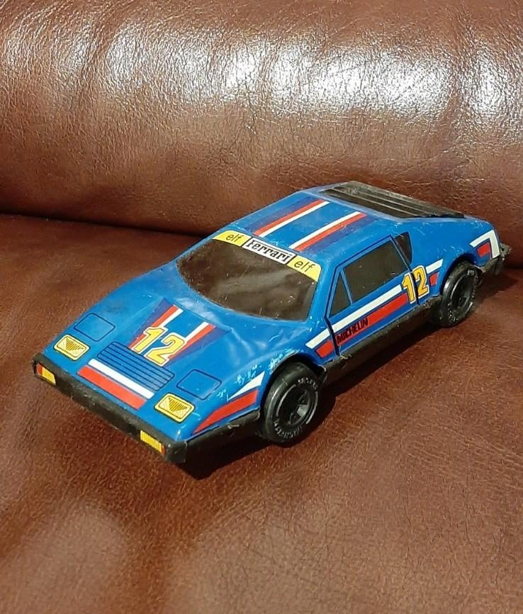 Vintage Blikken Ferrari, Hobby en Vrije tijd, Modelauto's | 1:24, Ophalen of Verzenden, Zo goed als nieuw