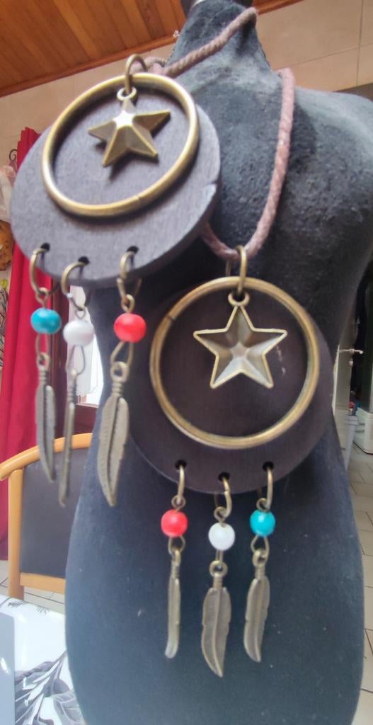 Collier fantaisie., Bijoux, Sacs & Beauté, Colliers, Neuf, Enlèvement ou Envoi, Brun, Autres matériaux