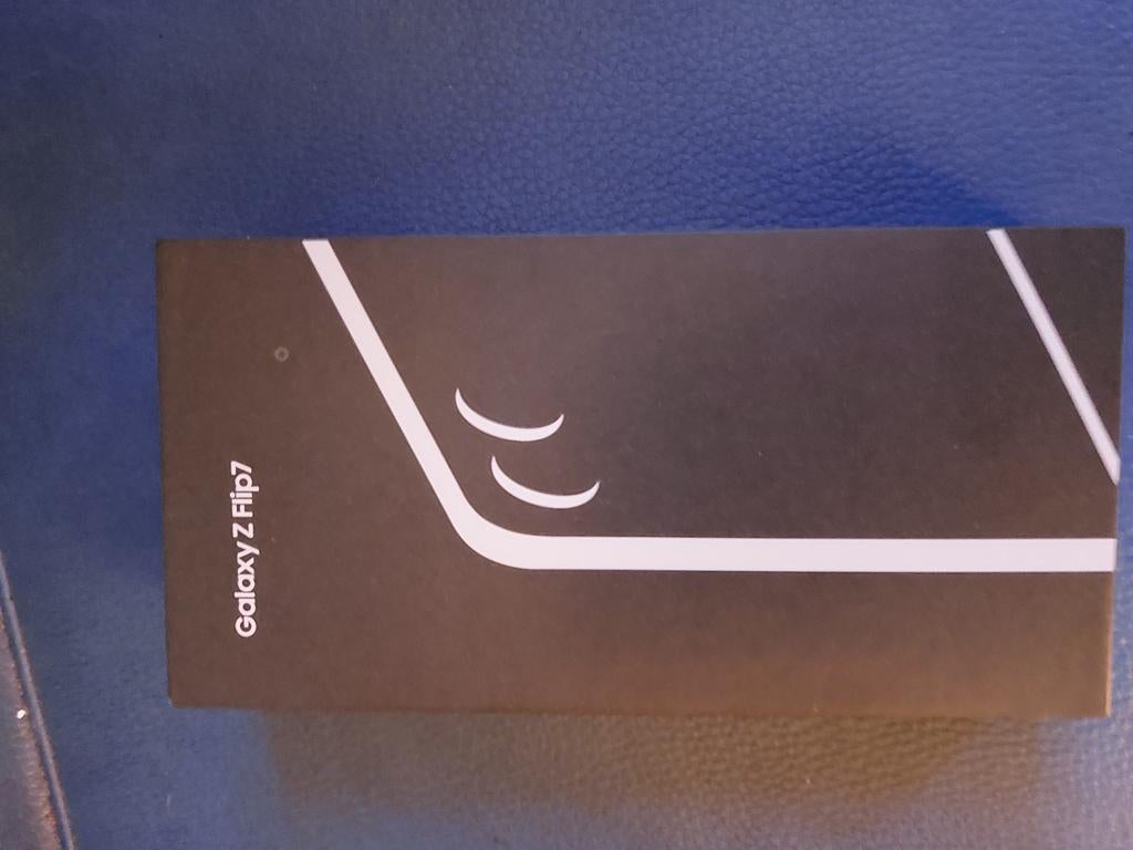 Smartphone z flip 7