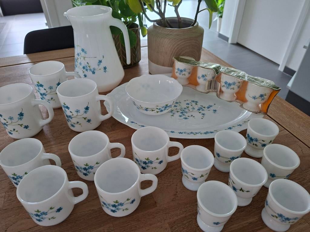 Arcopal veronica myosotis schaal eierdopjes espresso kan, Ophalen of Verzenden