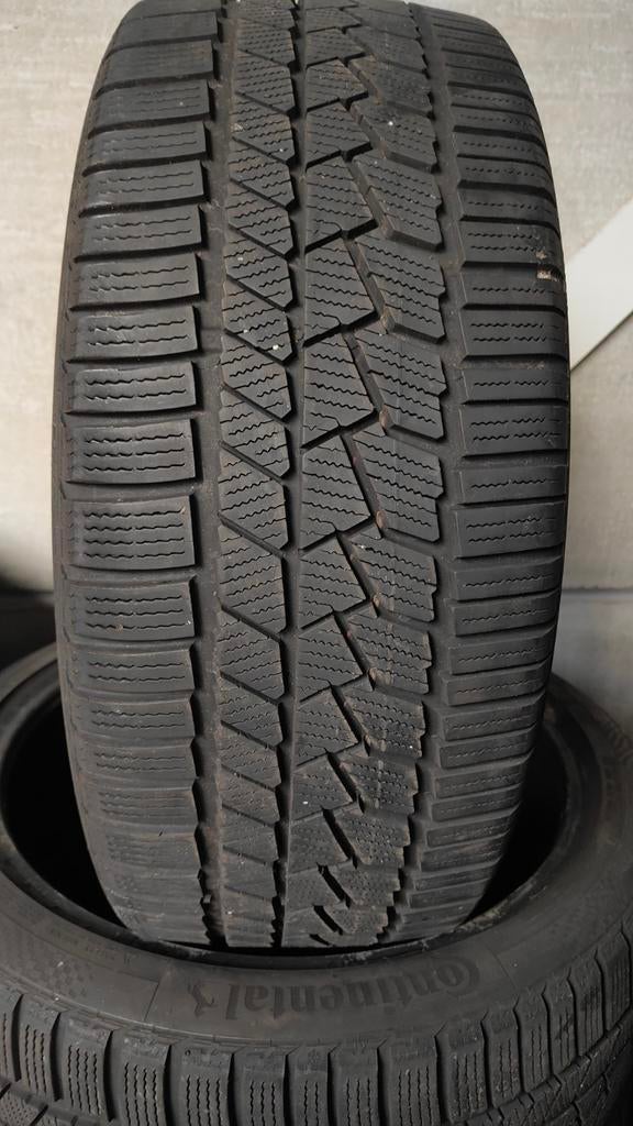 225/40r19 xl continental 60€ per stuk met montage en balance, Ophalen