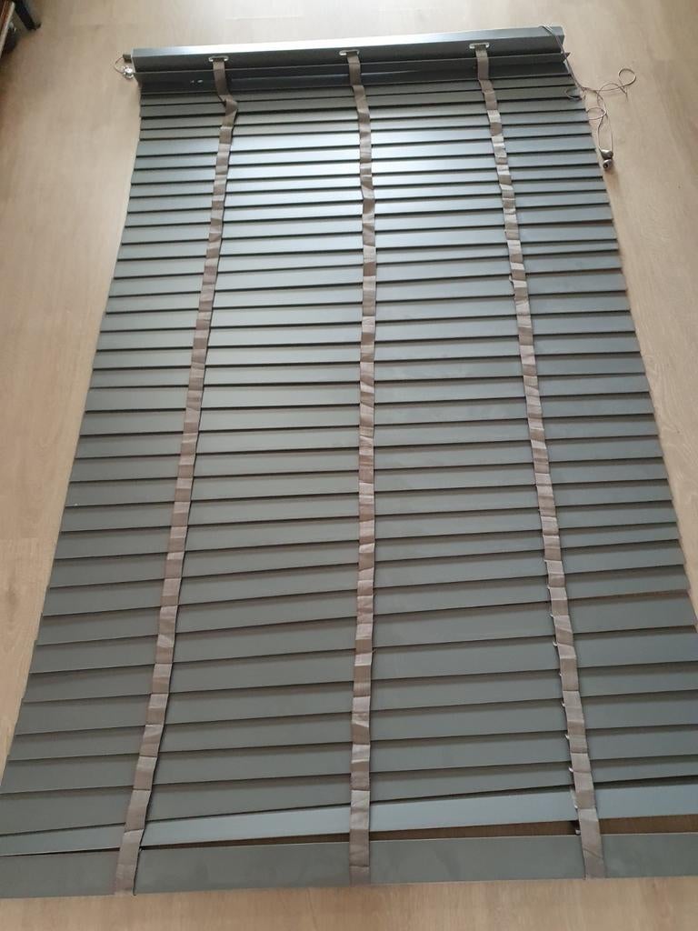 Stores fenêtres, Maison & Meubles, Enlèvement ou Envoi, Utilisé, Gris