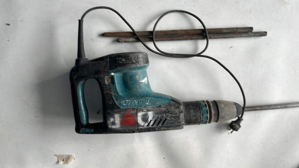 Breekhamer Makita, Doe-het-zelf en Bouw, Ophalen, Gebruikt