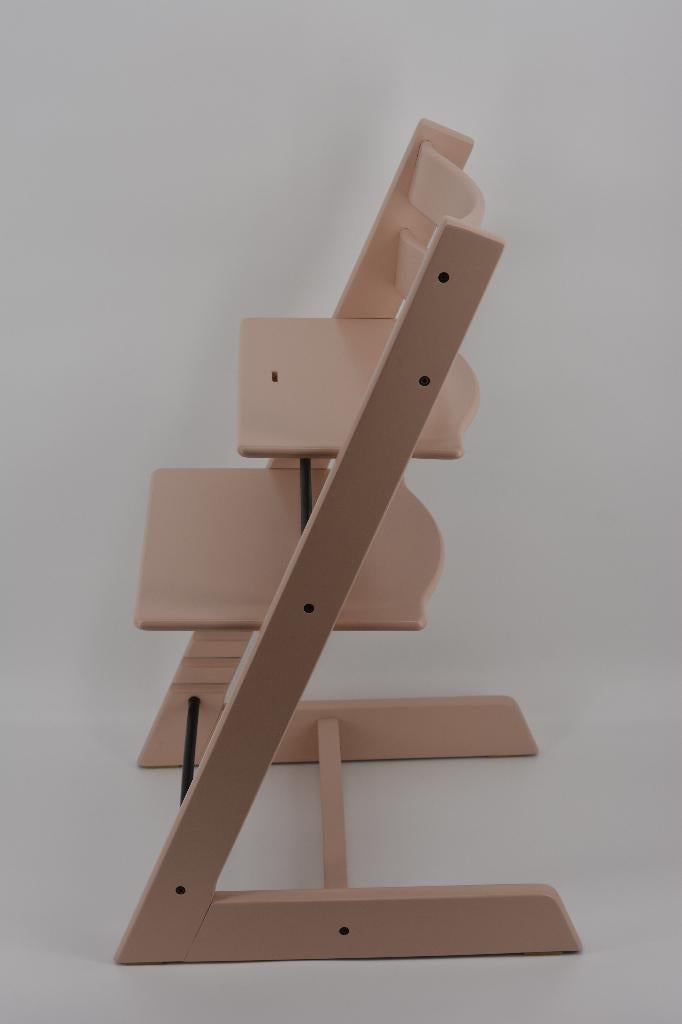Stokke Tripp Trapp Serene Pink — Modèle remis à neuf, Envoi, Utilisé, Chaise évolutive, Ceinture(s)