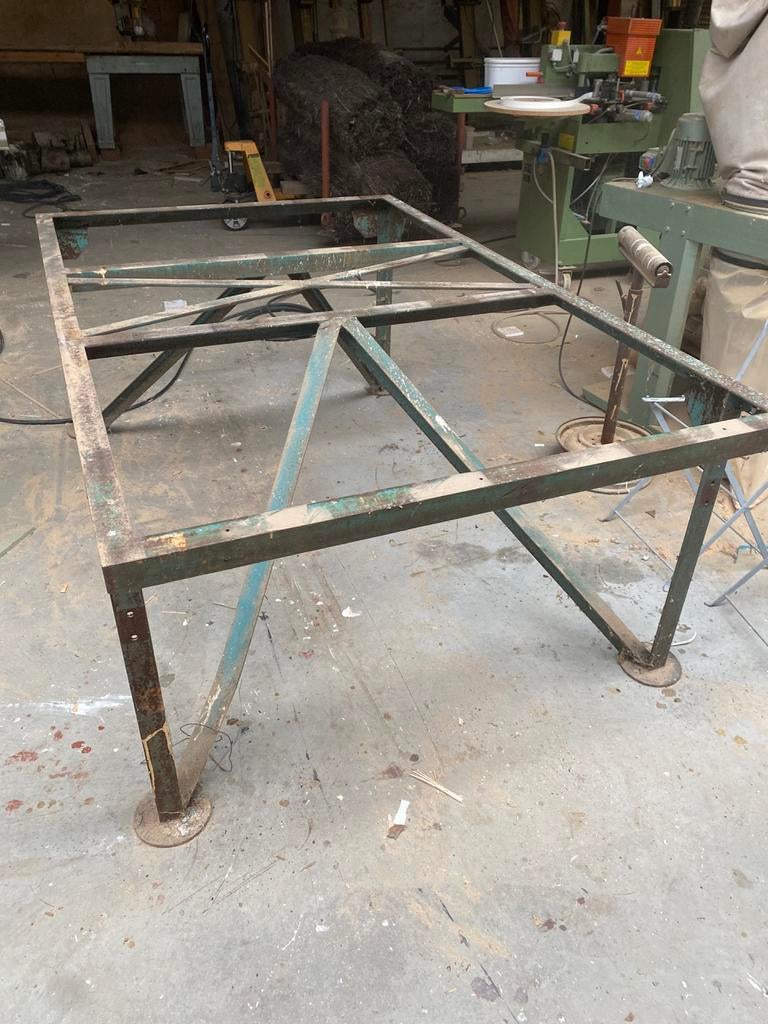Zwaar ijzeren tafel onderstel, Doe-het-zelf en Bouw, Ophalen, Zo goed als nieuw, Overige typen, Minder dan 2 meter