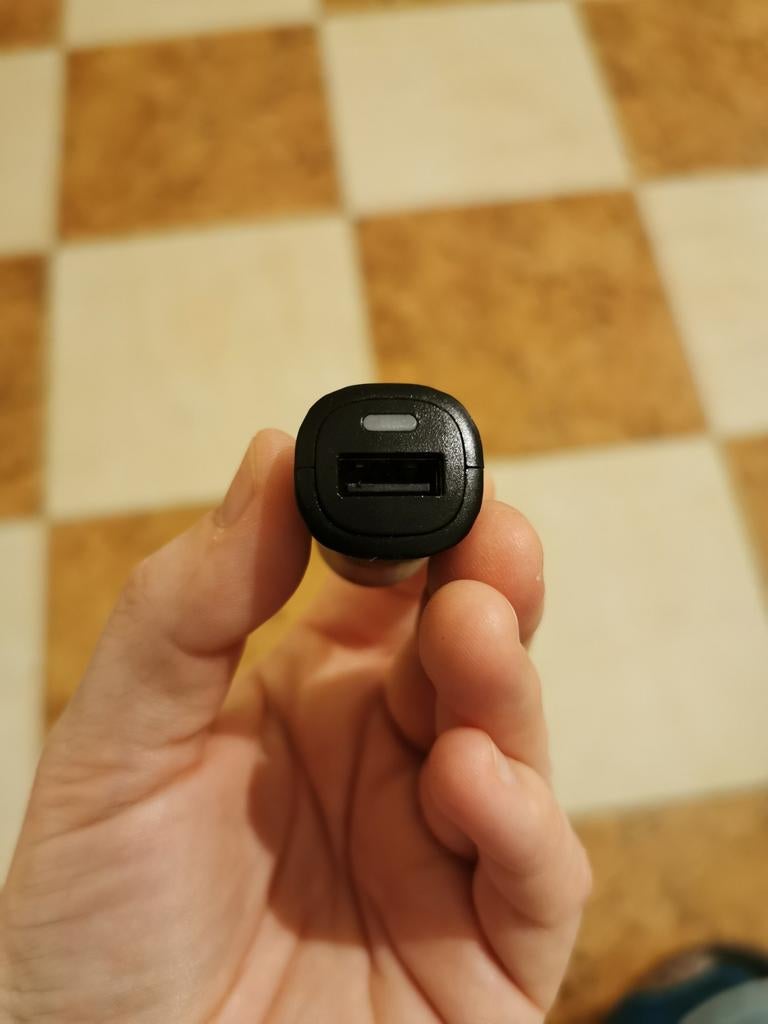 USB C autolader Temium, Enlèvement ou Envoi, Utilisé