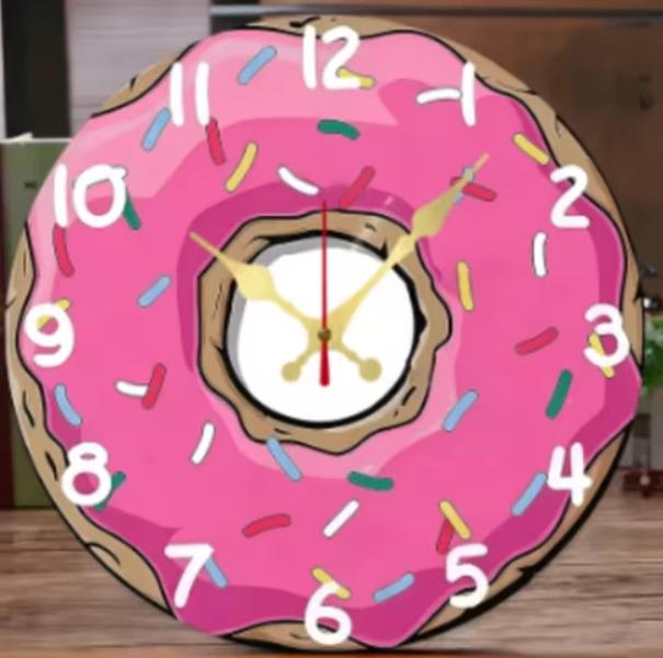 Ronde wandklok van hout Donut (25cm), Huis en Inrichting, Ophalen of Verzenden, Nieuw, Hout