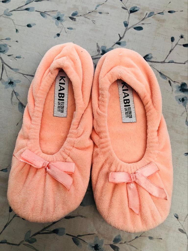Leuke slofjes, maat 28/29, Enfants & Bébés, Vêtements enfant | Chaussures & Chaussettes, Kiabi, Comme neuf, Enlèvement, Autres types