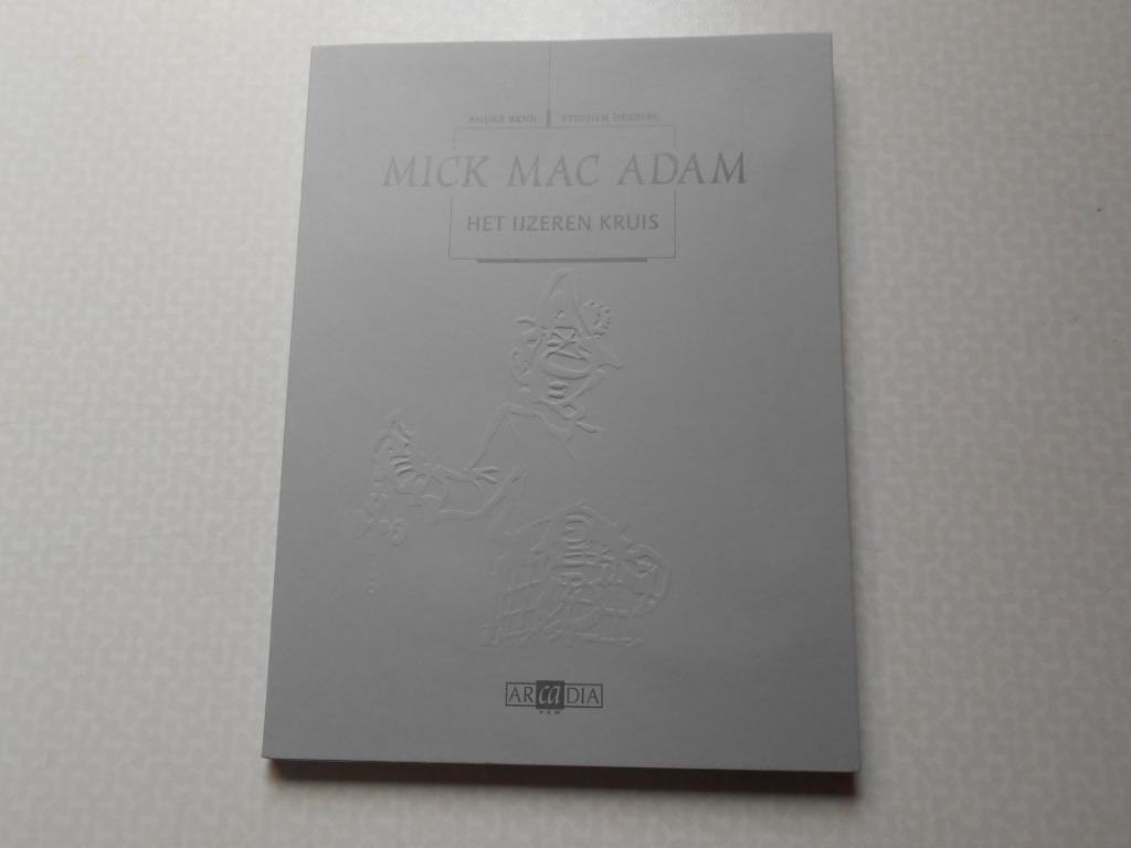 mick mac adam 8 het ijzeren kruis 1ste dr HC  2006., Neuf, Enlèvement ou Envoi, Une BD, Benn