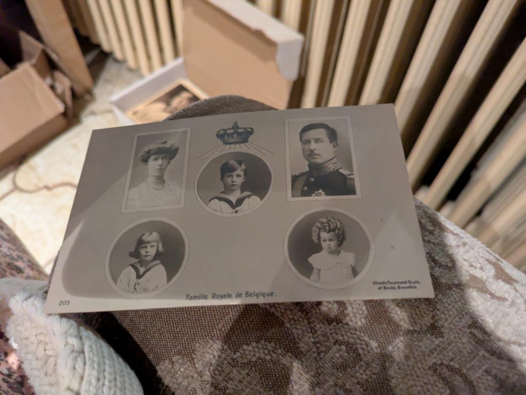 Familie royale de Belgique, Collections, Enlèvement ou Envoi, Comme neuf, Carte, Photo ou Gravure