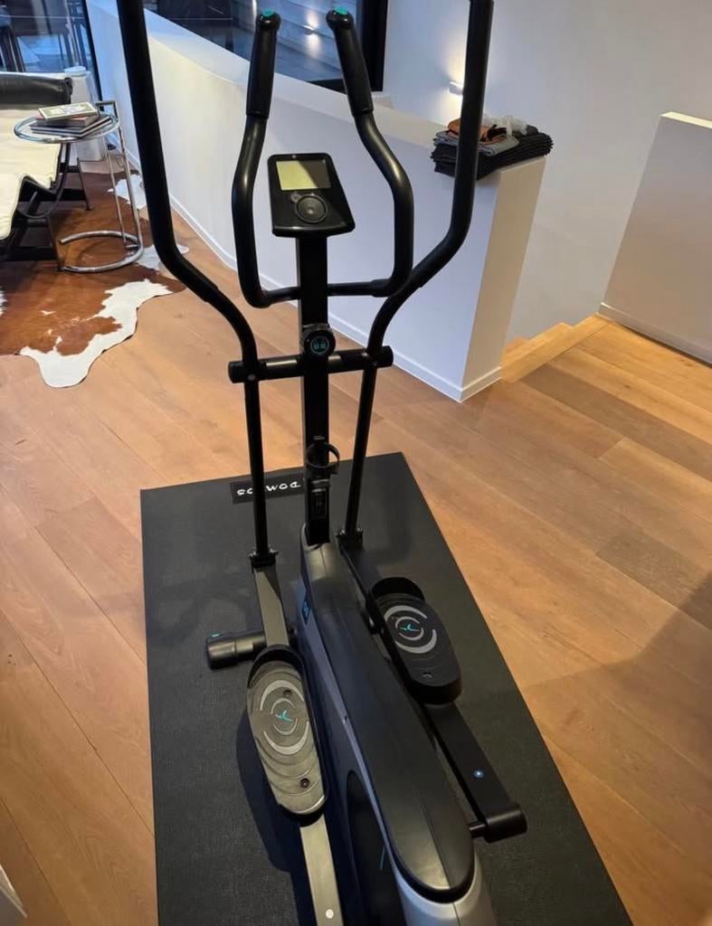 Crosstrainer E-shape 9.0, Sport en Fitness, Ophalen, Zo goed als nieuw, Crosstrainer