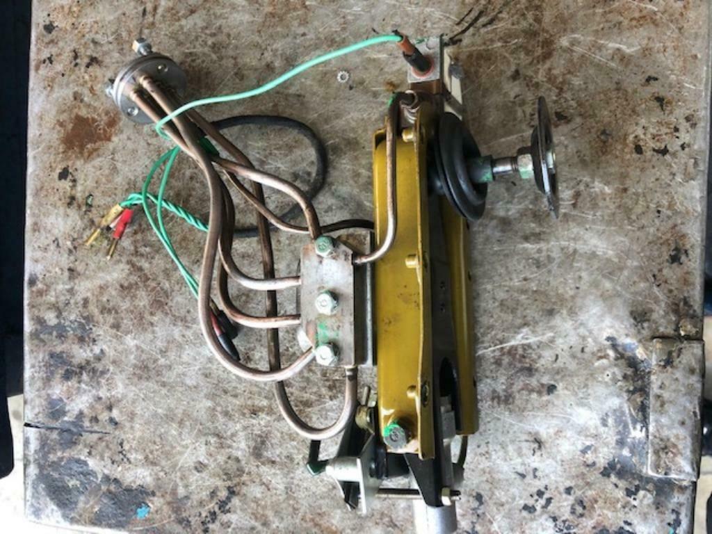 Distributeur hydraulique de frein pour Citroën SM, Enlèvement ou Envoi, Utilisé, Citroën