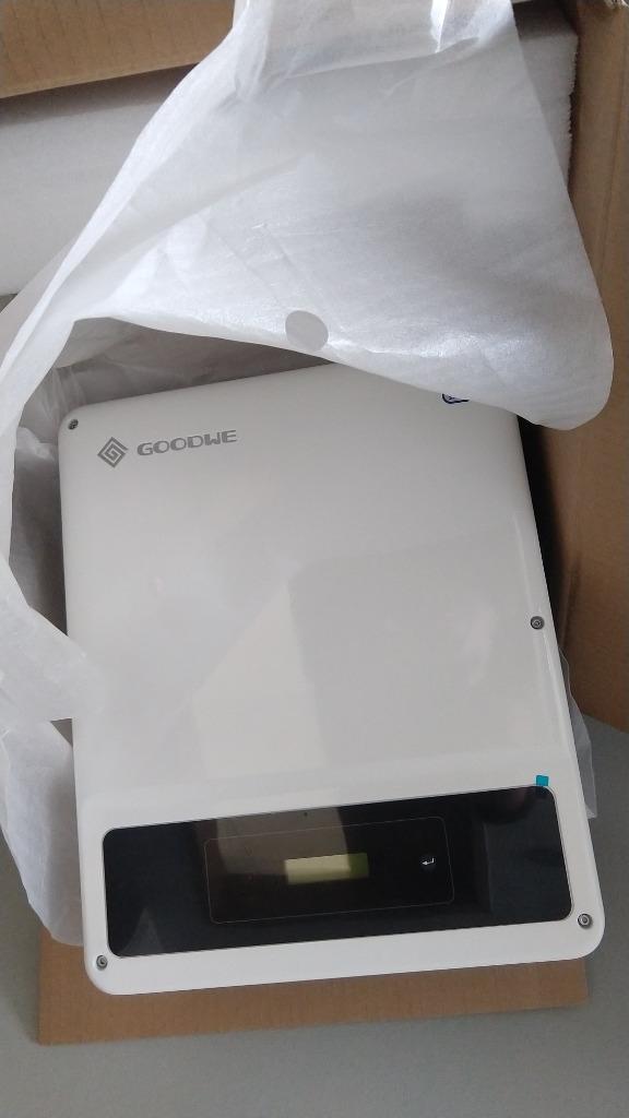 Goodwe GW5000T-DS met wifi: Synergrid+fluvius=OK, Ophalen of Verzenden, Zo goed als nieuw, Compleet systeem, 200 wattpiek of meer