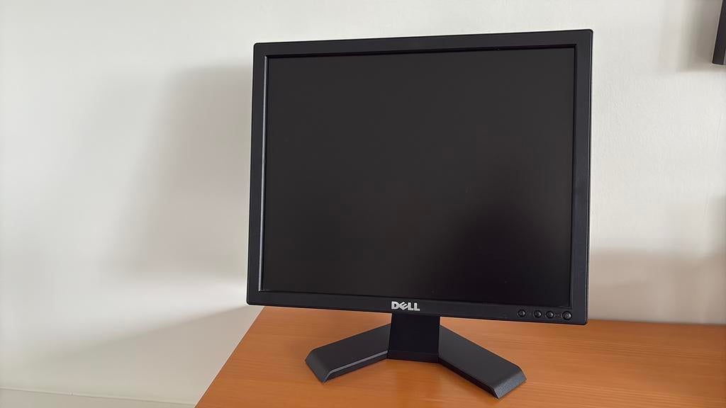 Computerscherm DELL 17 Inch, Computers en Software, Monitoren, Ophalen, Gebruikt, USB-C, Dell .