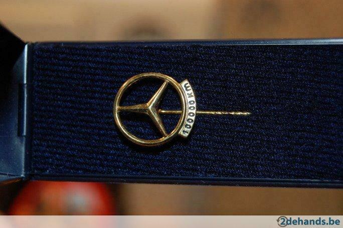 Speldje/Pin/Mercedes Benz/100.000 km, Verzamelen, Merken en Reclamevoorwerpen, Ophalen, Nieuw