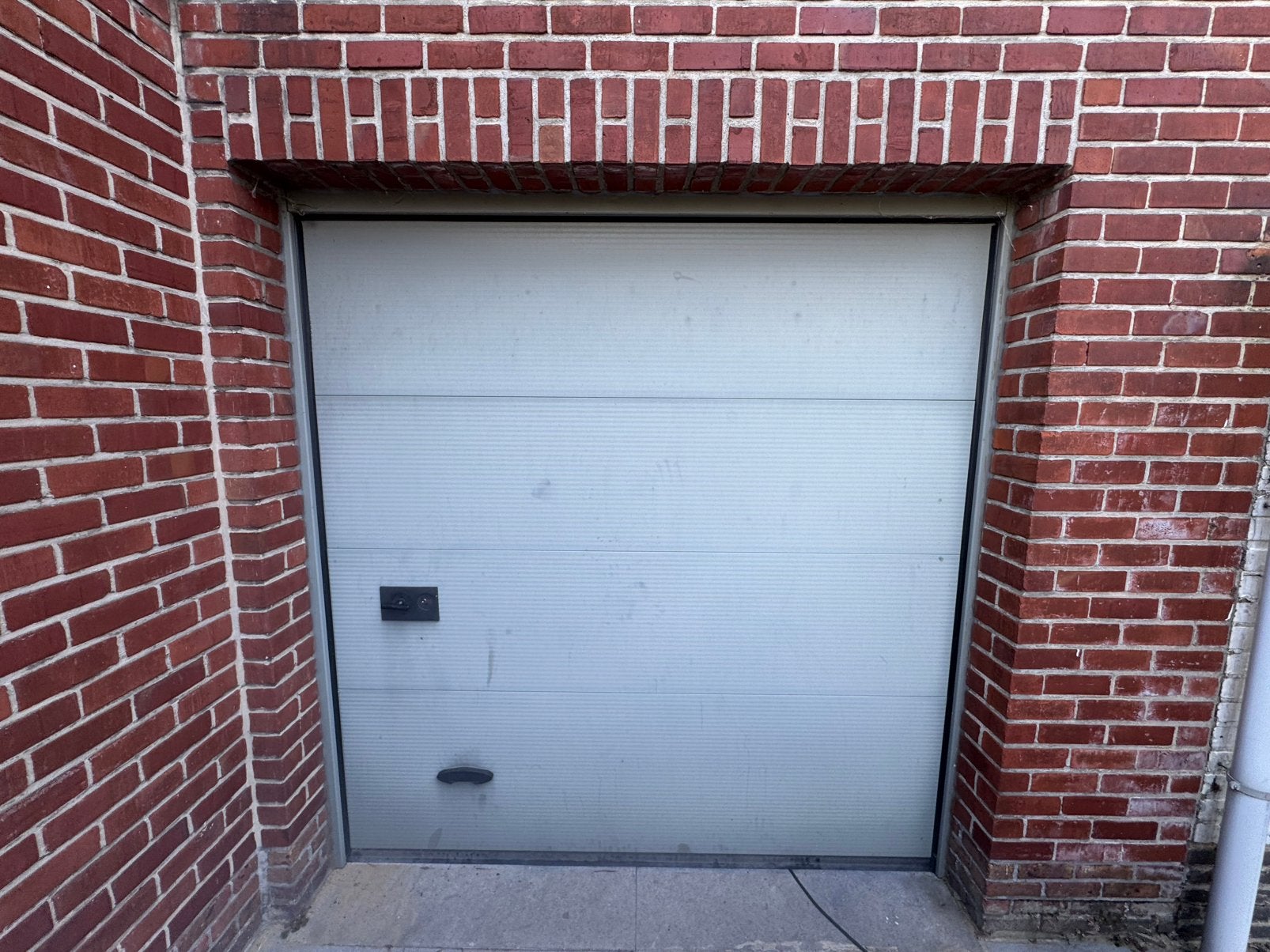 Sectionale garagepoort (zelf af te breken), Doe-het-zelf en Bouw, Ophalen, Gebruikt