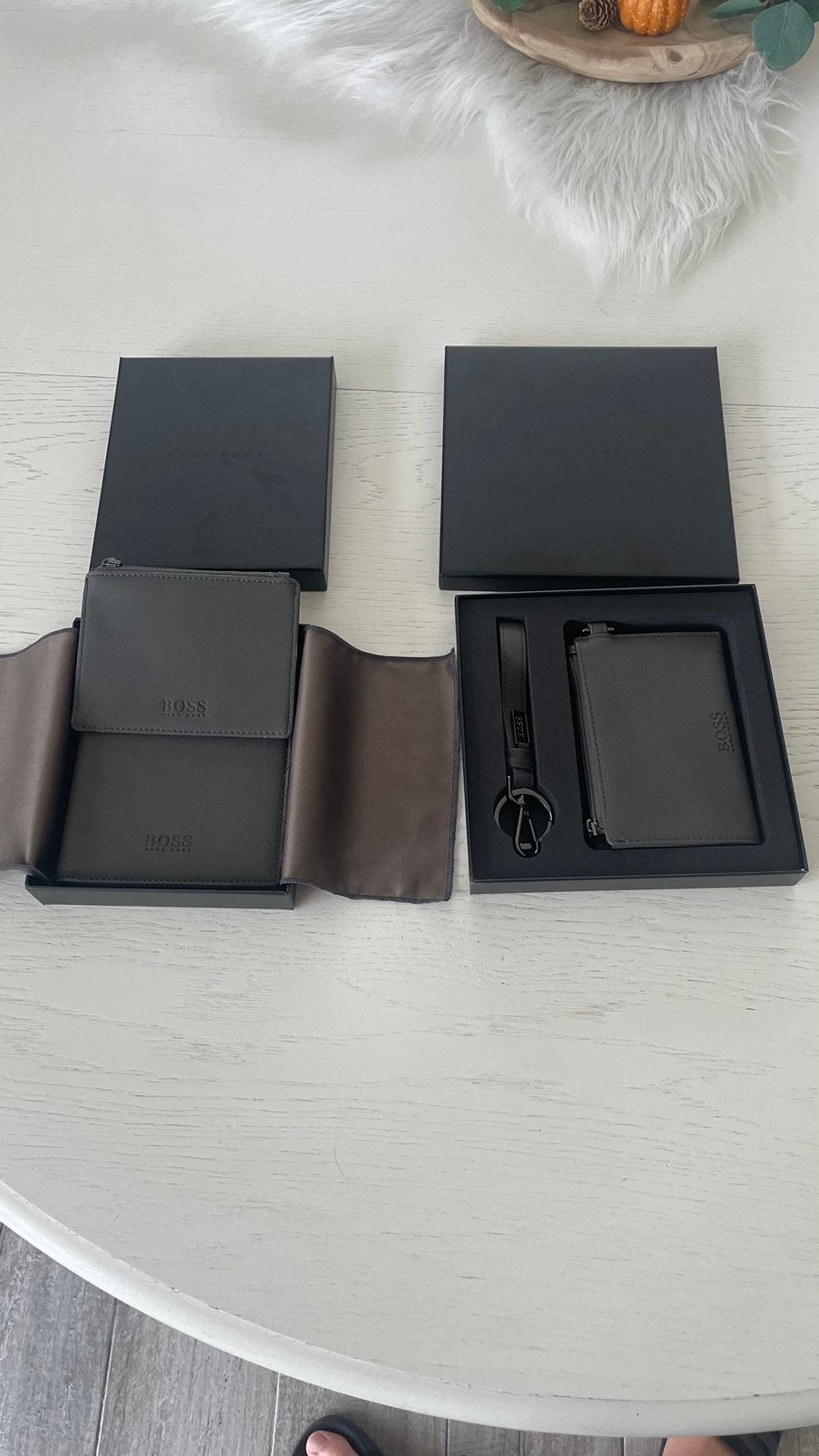 Hugo boss accessories set grijs, Neuf, Autres marques, Enlèvement ou Envoi, Gris