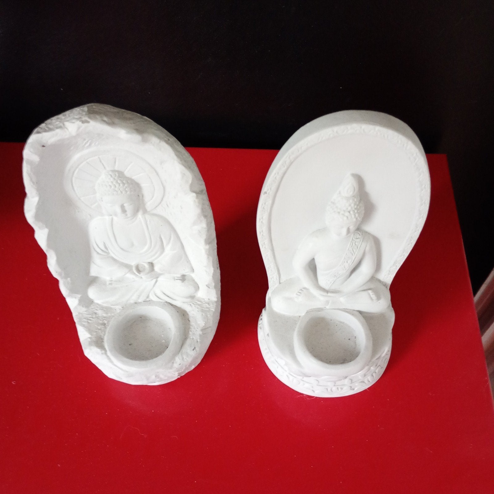 2 boedha theelicht houders in steen, hoogte 23cm, samen 5€, Ophalen