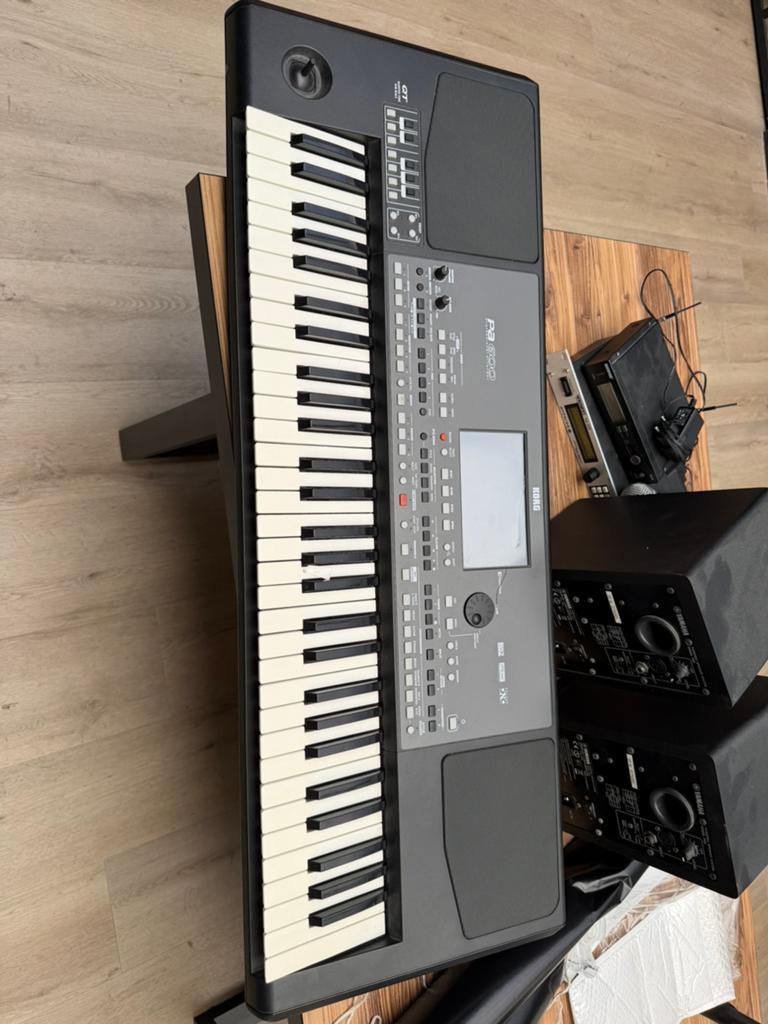 Korg pa600 keyboard met veel sounds arabisch pop rock, Musique & Instruments, Claviers, Comme neuf, Korg, Enlèvement