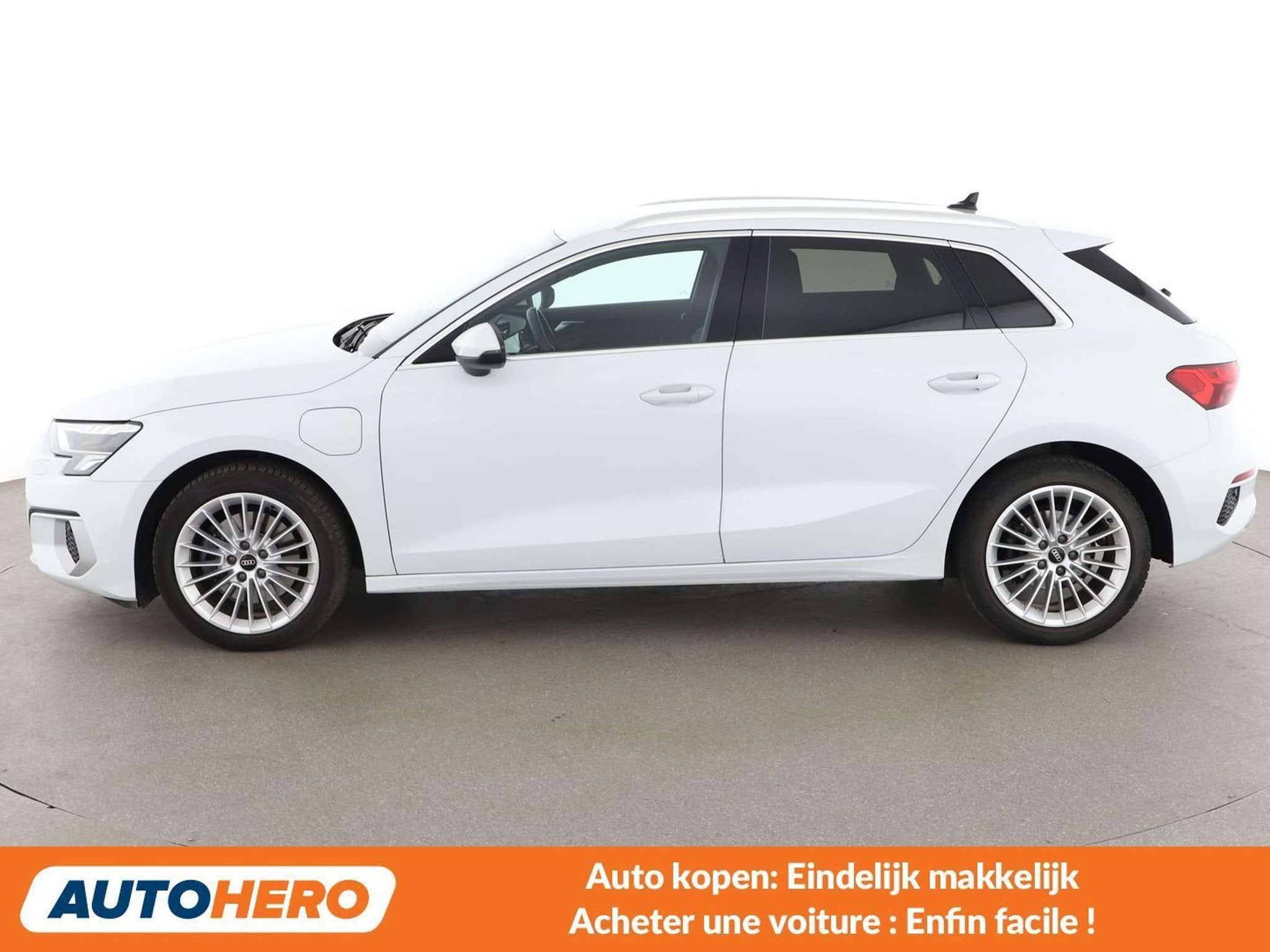 Audi A3 40 TFSIe advanced (bj 2020, automaat), Auto's, Audi, Gebruikt, Euro 6, Wit, https://public.car-pass.be/vhr/e146c181-7627-47c6-967a-9a5c33c0e99e
