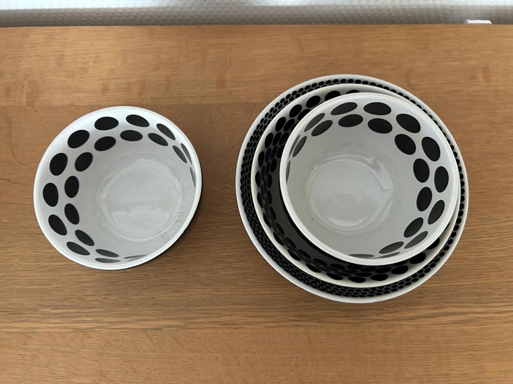 Set 4 stuks zwart wit Ikea polka dots kommen Syntes Konst, Ophalen of Verzenden, Zo goed als nieuw, Kom(men)