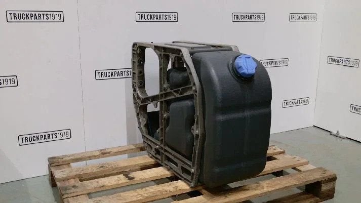 Volvo 21232603 AdBlue tank Volvo, Ophalen, Gebruikt