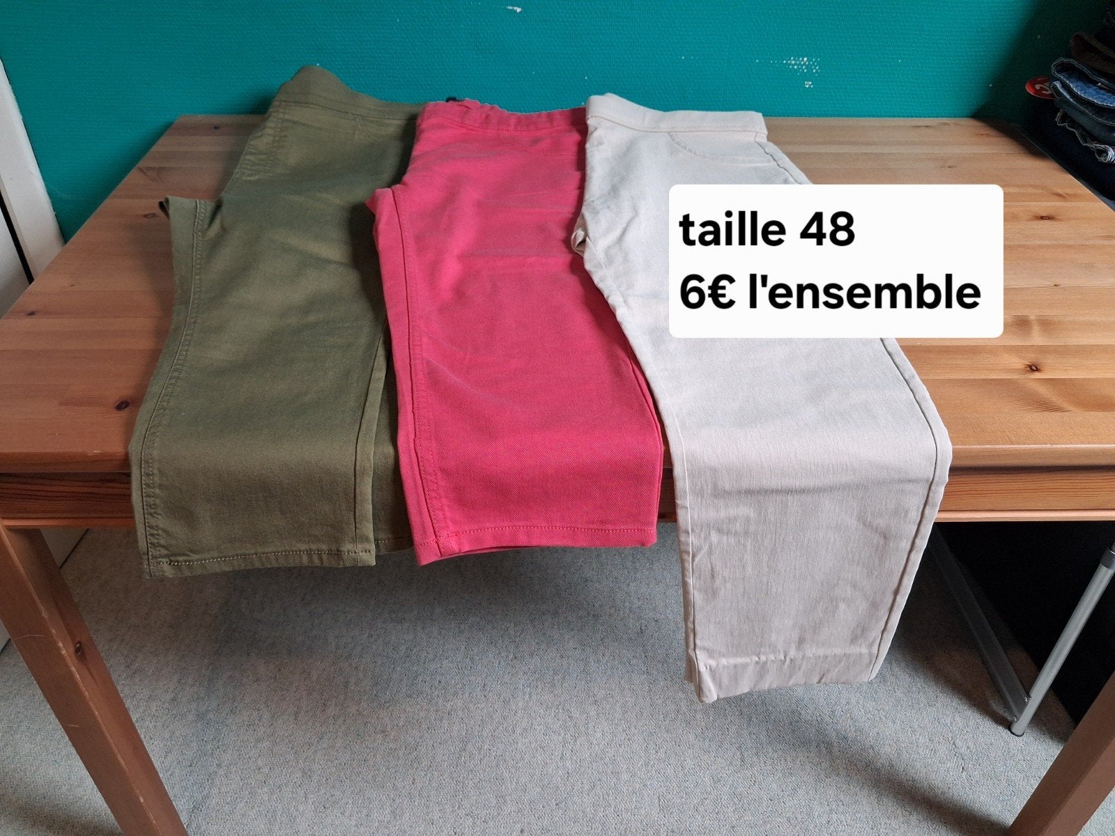 lot de 3 pantalons taille 48, Kleding | Dames, Dames-kledingpakketten, Ophalen