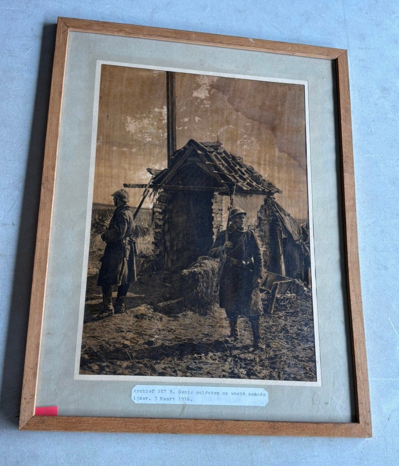 Cadre photo Soldat Belge 1916 ww1  41 x 31 cm, Collections, Enlèvement ou Envoi