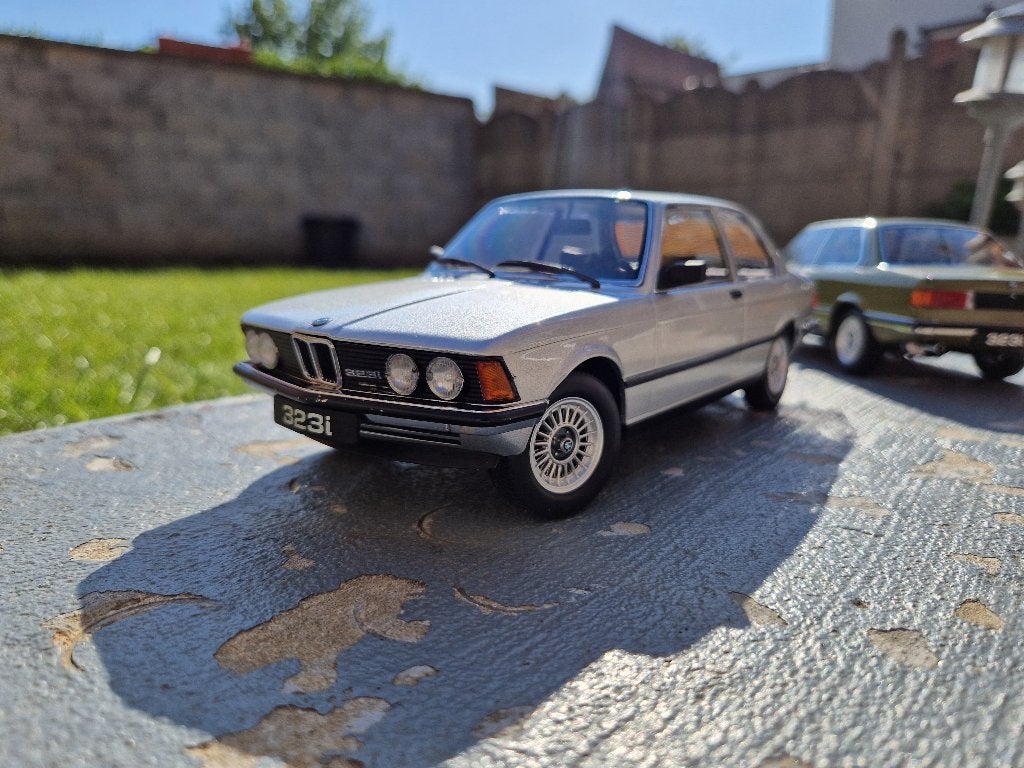 BMW 323i E21 Gris - Échelle 1/18 - LIMITED - PRIX : 79€, Enlèvement ou Envoi, Neuf, Voiture, Autres marques