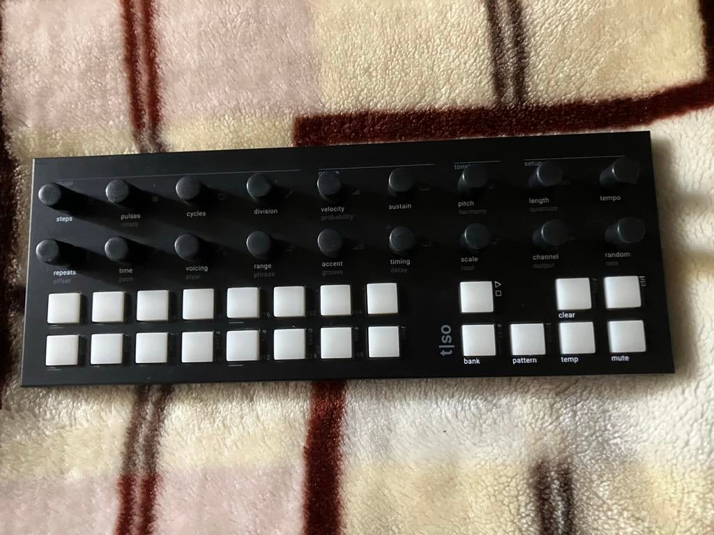Torso Electronics T-1, Muziek en Instrumenten, Ophalen of Verzenden, Zo goed als nieuw