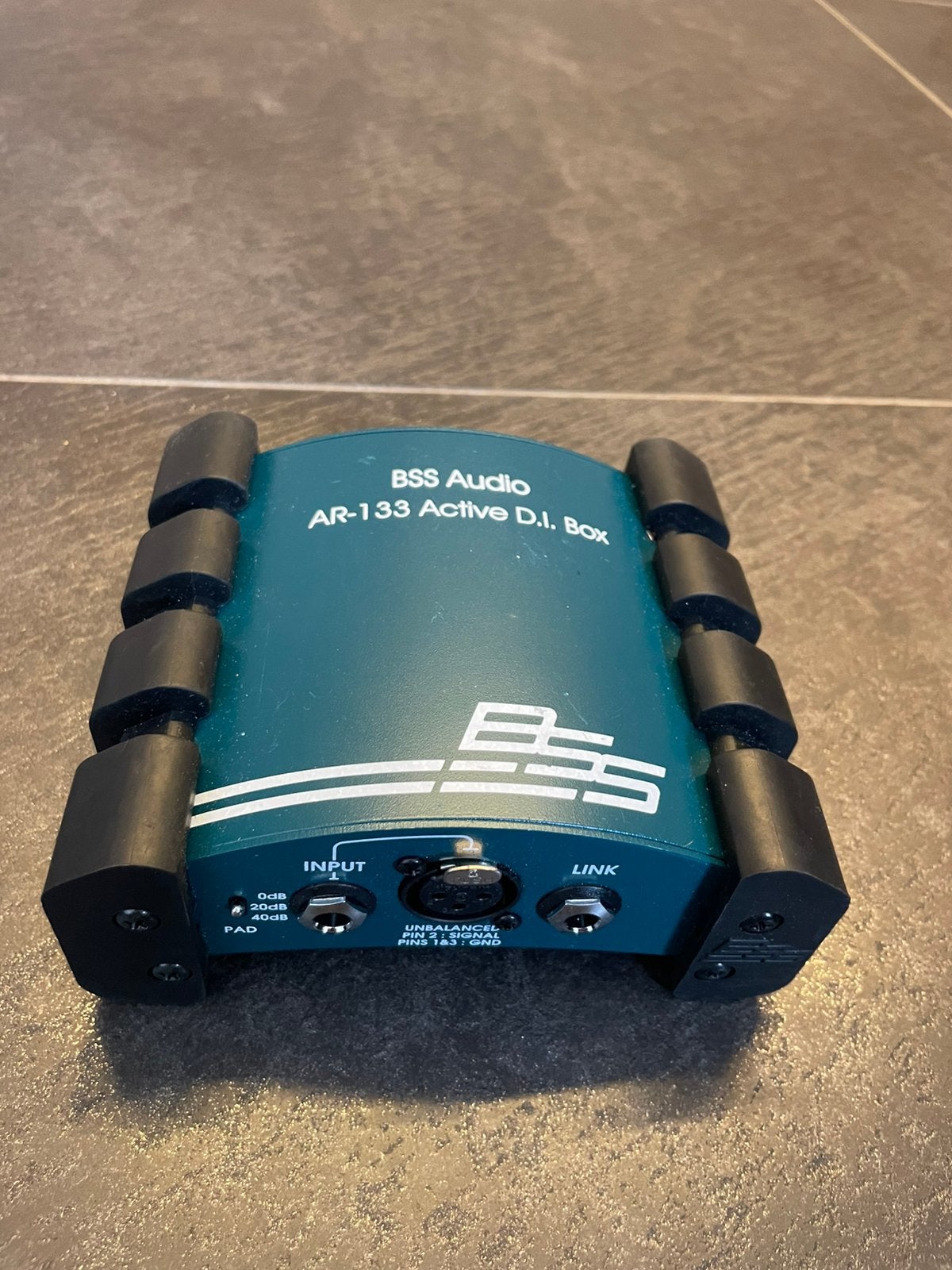 DI box BSS AR133, Audio, Tv en Foto, Ophalen of Verzenden, Zo goed als nieuw, Audio