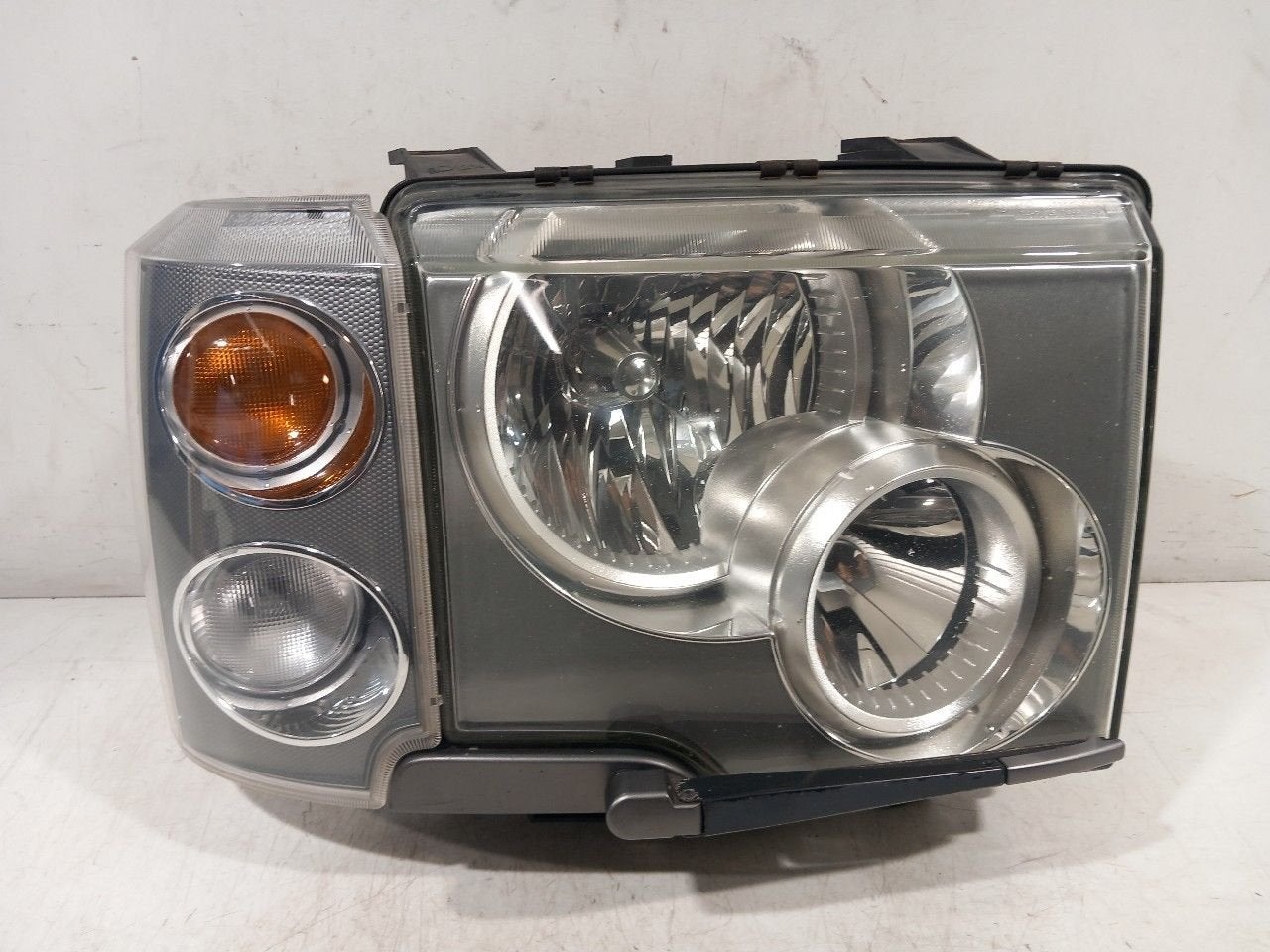 Koplamp rechts Land Rover Range Rover, Onderdelen@venauto.nl, Van der Ven Autorecycling B.V., Land Rover, Ettenseweg 76, 4706 PB Roosendaal, The Netherlands