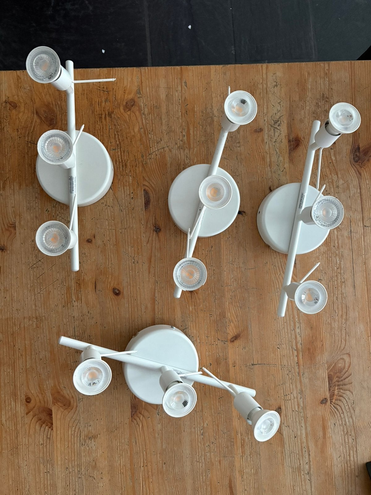 LOT 4 SPOTS IKEA TROSS DESIGN MODERNE & ÉCLAIRAGE ORIENTABLE, Enlèvement, Comme neuf, Métal ou Aluminium, Spot encastrable ou Spot mural