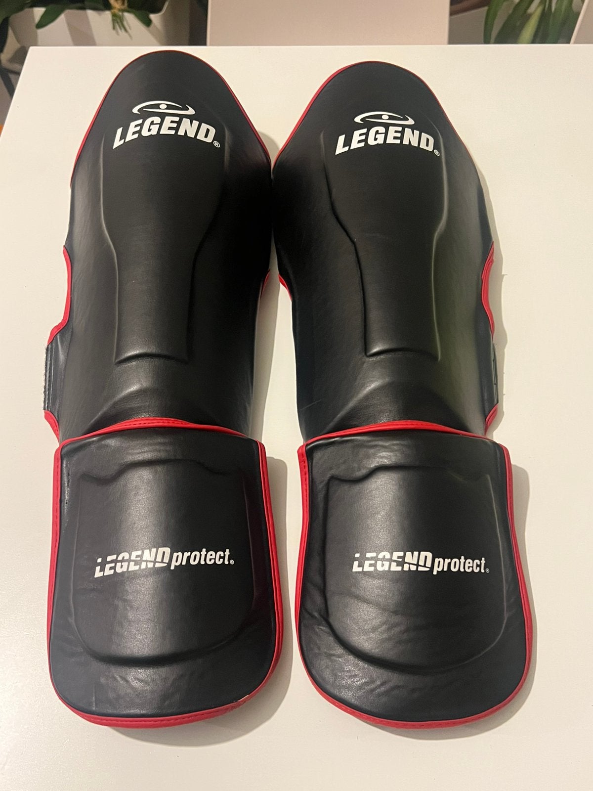 Legend shinguard maat L in heel goeie staat, Maat L, Ophalen of Verzenden, Zo goed als nieuw