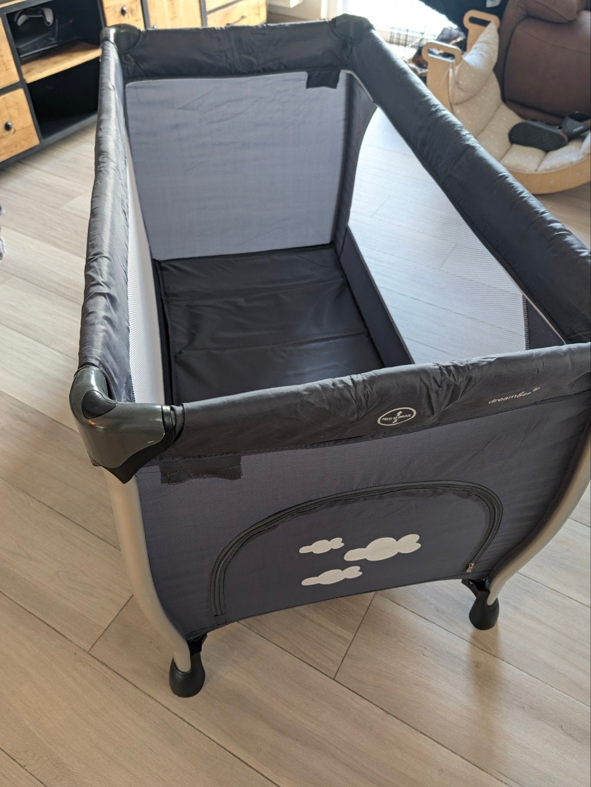 Lit pliable de voyage bébé, Enfants & Bébés, Berceaux & Lits, Enlèvement, Utilisé, Lit de voyage