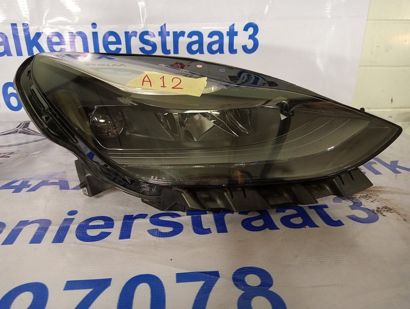 Koplamp Tesla Model 3Y Projector Matrix 151495300C Rechts, Gebruikt, -, Overige automerken, -