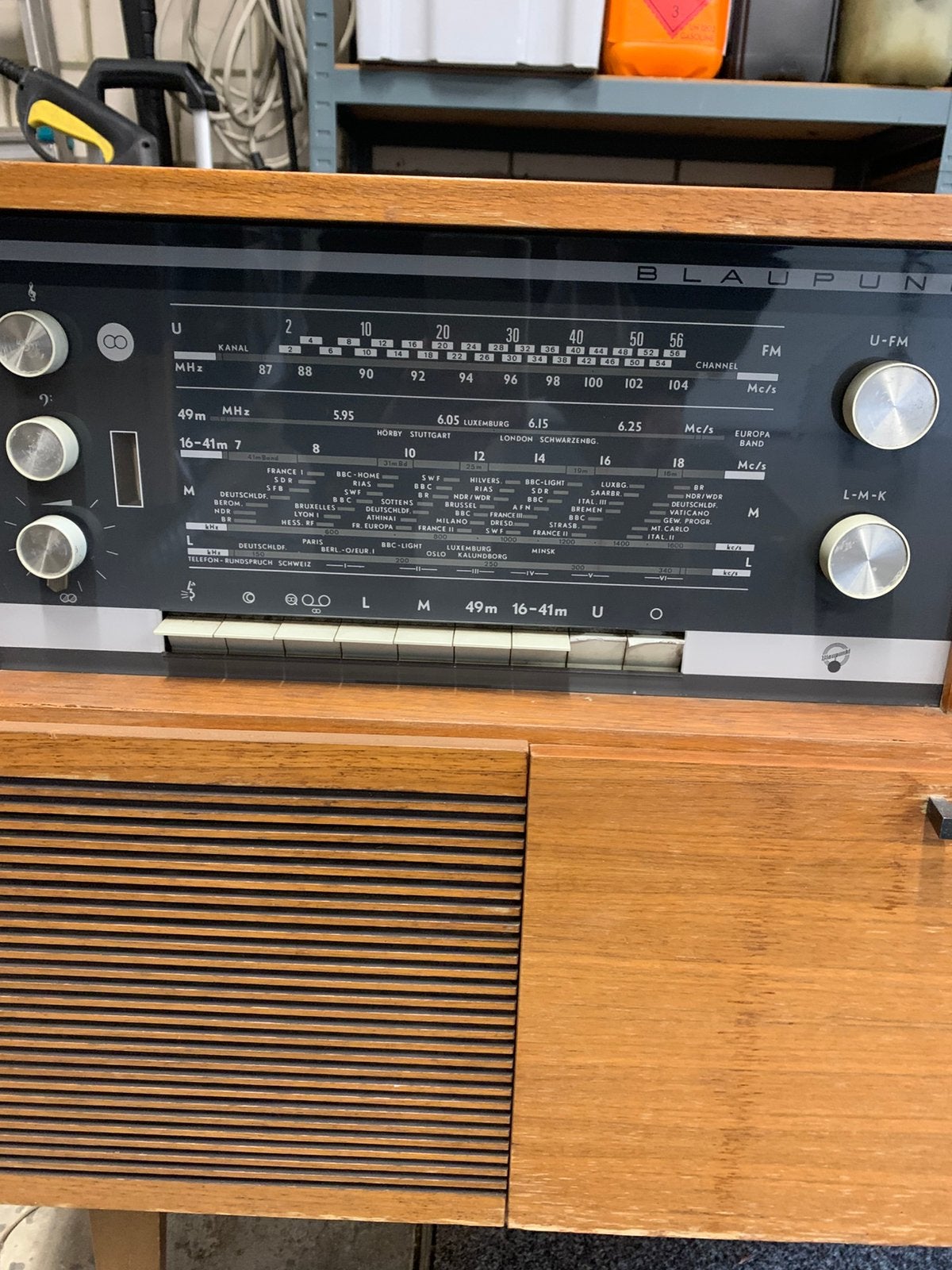 Radiokast 1960-1968, Antiek en Kunst, Ophalen