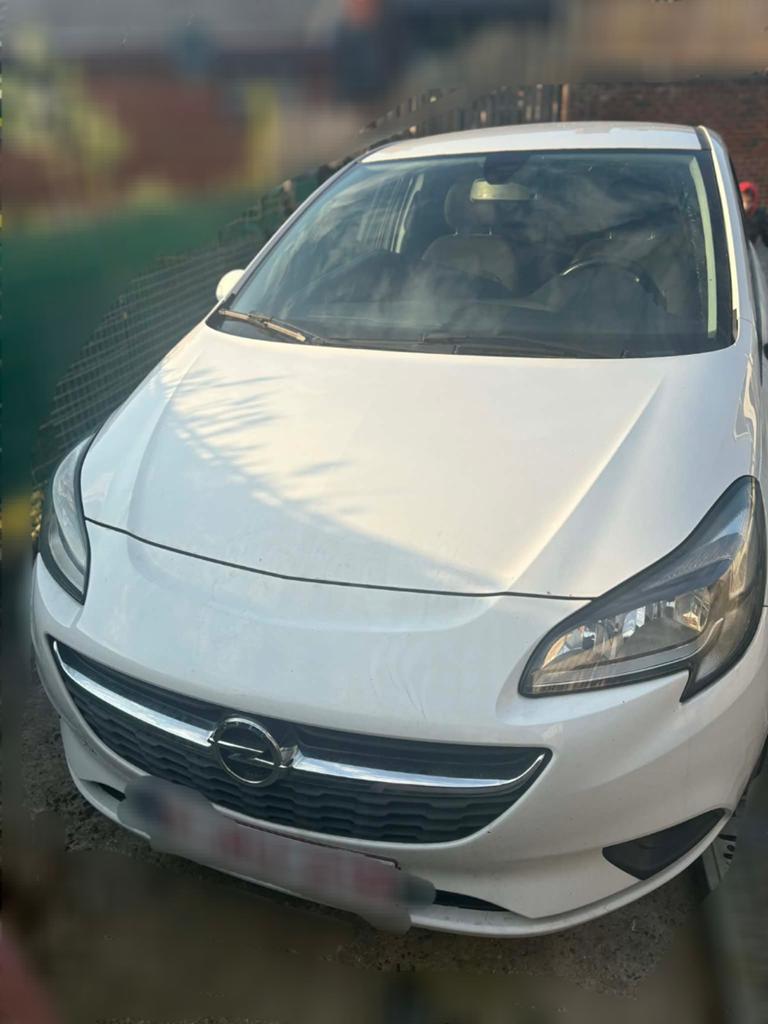 Opel Corsa 2015 –  pour pièces ou réparation, Autos, Achat, Diesel, Particulier, Corsa