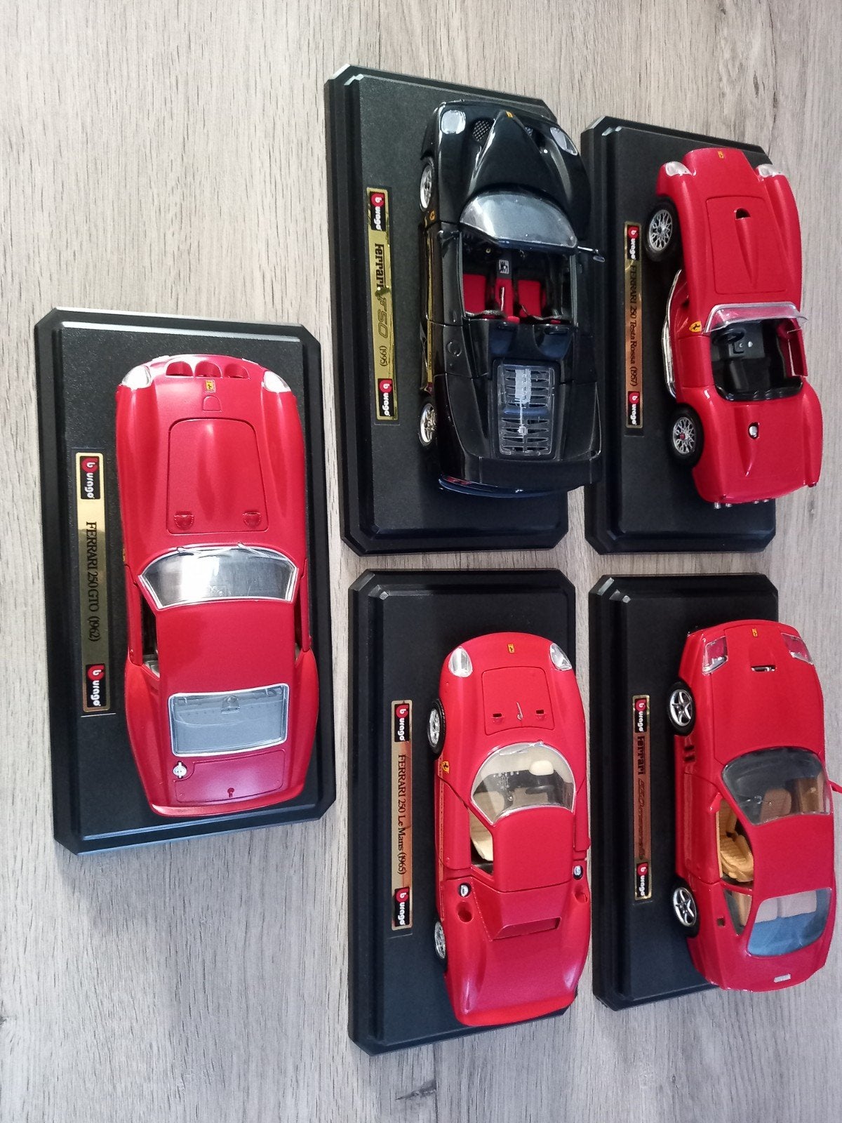 Ferrari 1/24 12.50 stuk 1/18 20euro stuk of alles voor 80eur, Ophalen