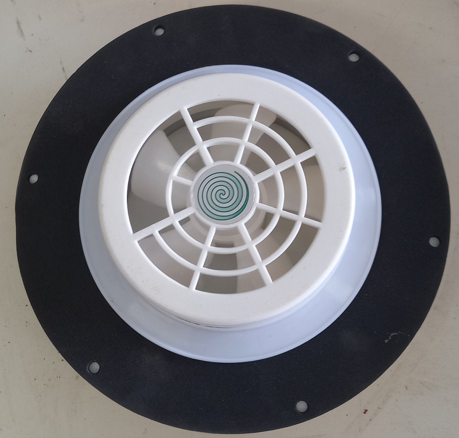 extracteur d'air solaire, Ophalen