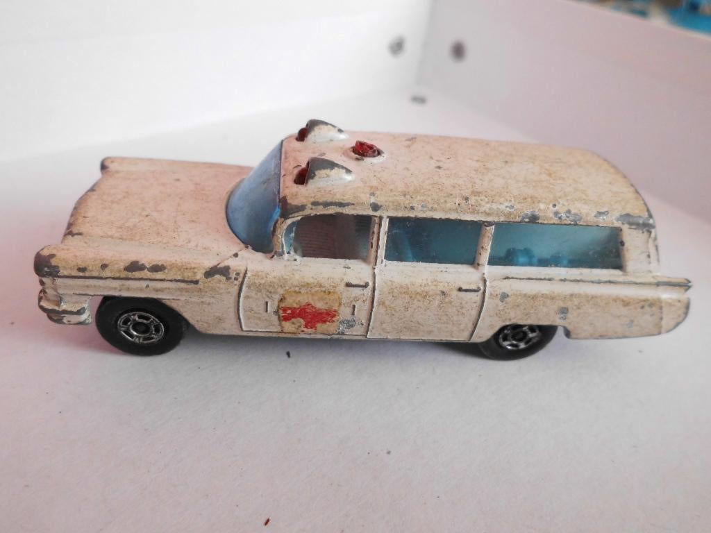 Matchbox Nr. 54 S & S Cadillac Ambulance, Ophalen of Verzenden, Gebruikt, Auto's