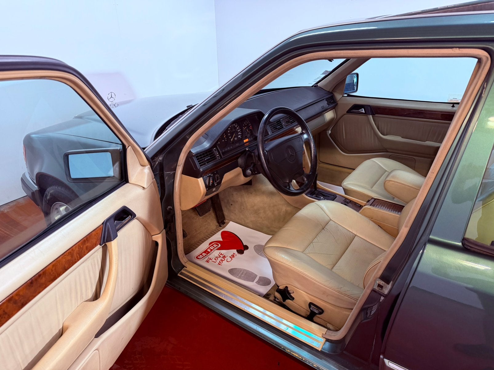 Mercedes-Benz E 320 W124 OLDTIMER/T-OUVRANT/AIRCO/GARANTIE//, foto 12