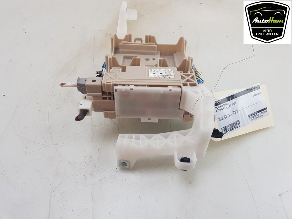 ZEKERINGKAST Citroën C1 (|827300H030A|827300H030|), Gebruikt, Citroën